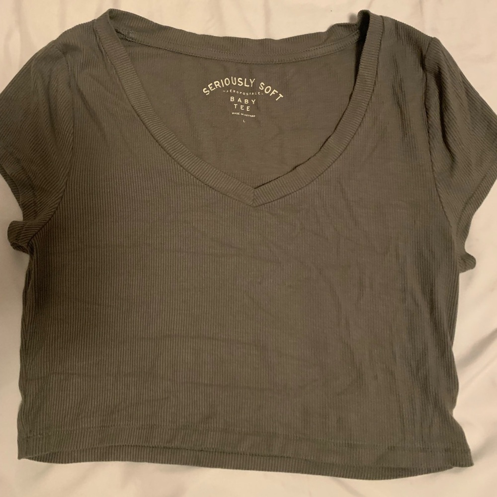 Aeropostale Seriously Soft V-Neck Crop Top in Olive